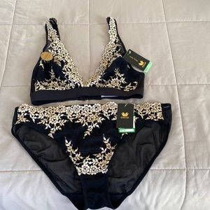 New with tags bra and Pantie set.
